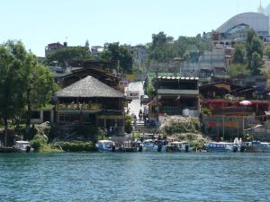 Antigua og Lago de Atitlán